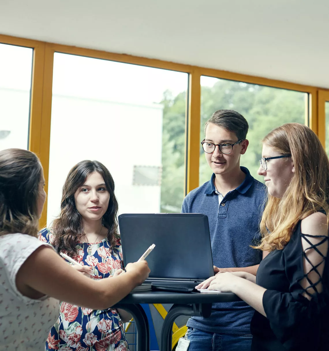 Employee mentoring session